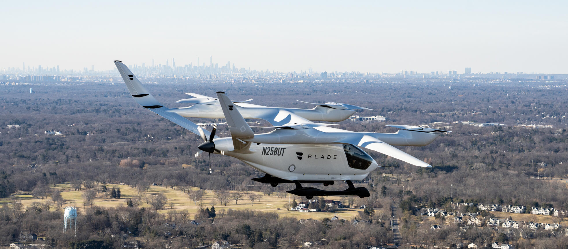Beta Technologies Alia aircraft flying near New York City